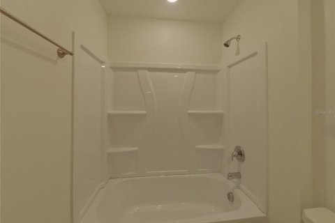 House in Kissimmee, Florida 5 bedrooms, 227.7 sq.m. № 1780859 - photo 19