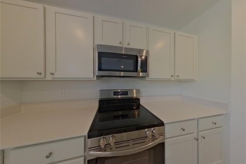 House in Kissimmee, Florida 5 bedrooms, 227.7 sq.m. № 1780859 - photo 5