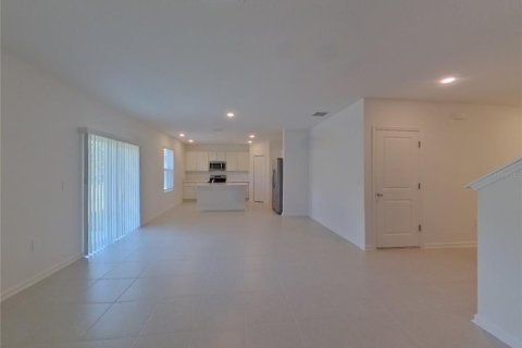 House in Kissimmee, Florida 5 bedrooms, 227.7 sq.m. № 1780859 - photo 18
