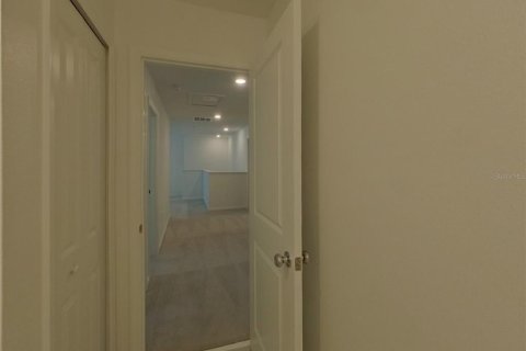 House in Kissimmee, Florida 5 bedrooms, 227.7 sq.m. № 1780859 - photo 20