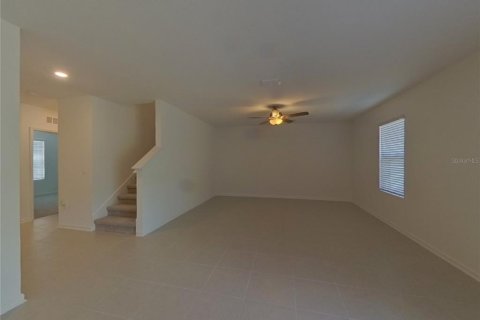 House in Kissimmee, Florida 5 bedrooms, 227.7 sq.m. № 1780859 - photo 2