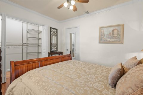 House in Fort Lauderdale, Florida 1 bedroom, 176.98 sq.m. № 1997881 - photo 17