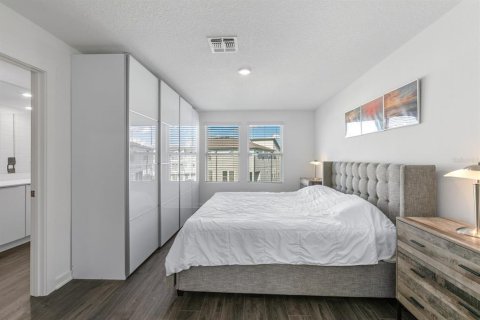 Adosado en venta en Orlando, Florida, 3 dormitorios, 187.29 m2 № 2421962 - foto 22