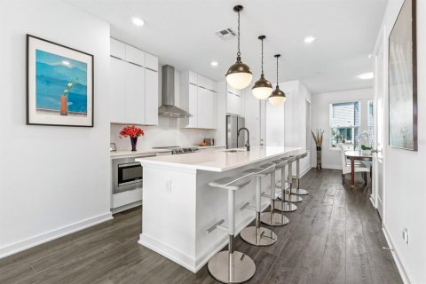 Adosado en venta en Orlando, Florida, 3 dormitorios, 187.29 m2 № 2421962 - foto 11