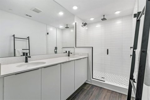 Adosado en venta en Orlando, Florida, 3 dormitorios, 187.29 m2 № 2421962 - foto 24