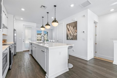 Adosado en venta en Orlando, Florida, 3 dormitorios, 187.29 m2 № 2421962 - foto 13