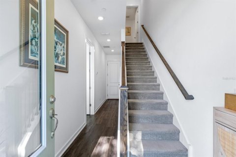 Adosado en venta en Orlando, Florida, 3 dormitorios, 187.29 m2 № 2421962 - foto 7