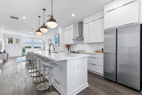 Adosado en venta en Orlando, Florida, 3 dormitorios, 187.29 m2 № 2421962 - foto 12
