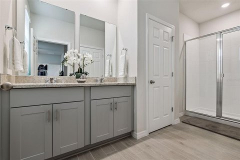 Townhouse in Casselberry, Florida 3 bedrooms, 167.87 sq.m. № 2200119 - photo 29