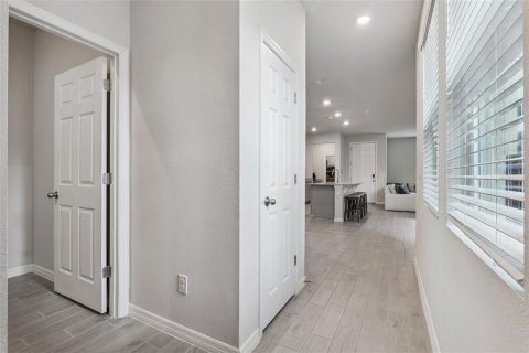 Townhouse in Casselberry, Florida 3 bedrooms, 167.87 sq.m. № 2200119 - photo 24