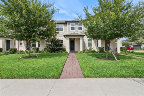 Townhouse in Casselberry, Florida 3 bedrooms, 167.87 sq.m. № 2200119