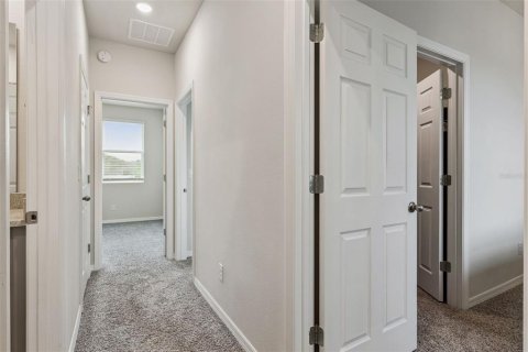 Townhouse in Casselberry, Florida 3 bedrooms, 167.87 sq.m. № 2200119 - photo 26