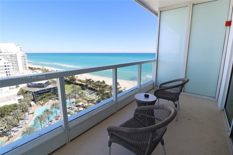 Condominio en venta en Miami Beach, Florida, 50.54 m2 № 2019707 - foto 2