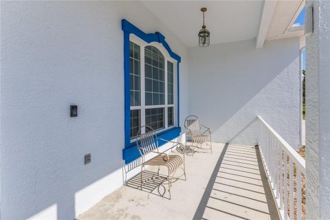 House in Floral City, Florida 5 bedrooms, 425.03 sq.m. № 1574897 - photo 11