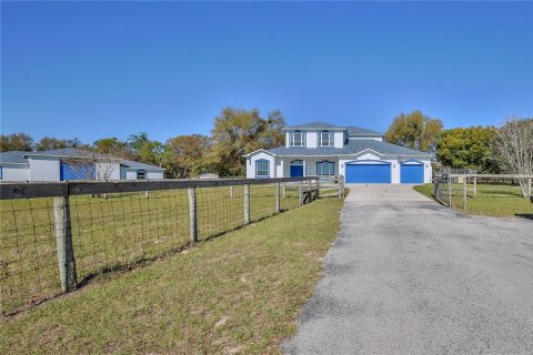 House in Floral City, Florida 5 bedrooms, 425.03 sq.m. № 1574897 - photo 10