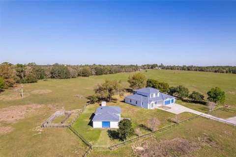 House in Floral City, Florida 5 bedrooms, 425.03 sq.m. № 1574897 - photo 6