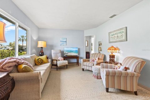 House in Venice, Florida 3 bedrooms, 151.99 sq.m. № 1750067 - photo 6