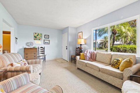 House in Venice, Florida 3 bedrooms, 151.99 sq.m. № 1750067 - photo 9