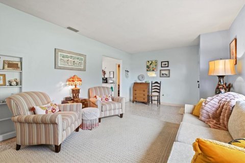 House in Venice, Florida 3 bedrooms, 151.99 sq.m. № 1750067 - photo 8