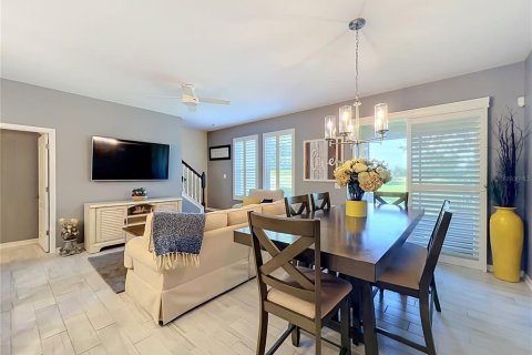 Townhouse in Clermont, Florida 3 bedrooms, 164.62 sq.m. № 2321379 - photo 24