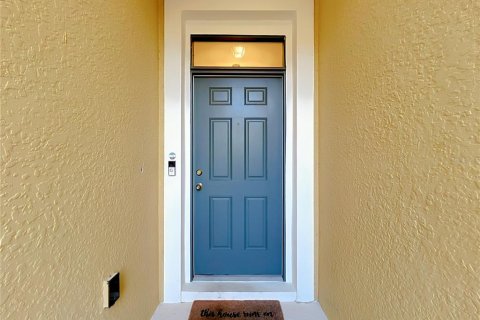 Townhouse in Clermont, Florida 3 bedrooms, 164.62 sq.m. № 2321379 - photo 6