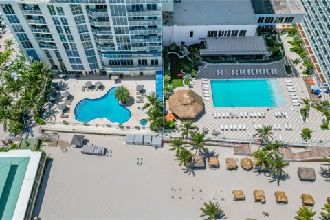 Copropriété à vendre à Sunny Isles Beach, Floride: 2 chambres, 117.61 m2 № 2037887 - photo 6