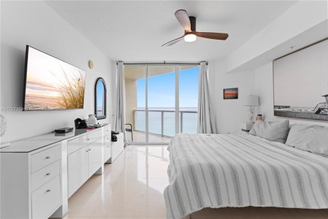 Copropriété à vendre à Sunny Isles Beach, Floride: 2 chambres, 117.61 m2 № 2037887 - photo 21