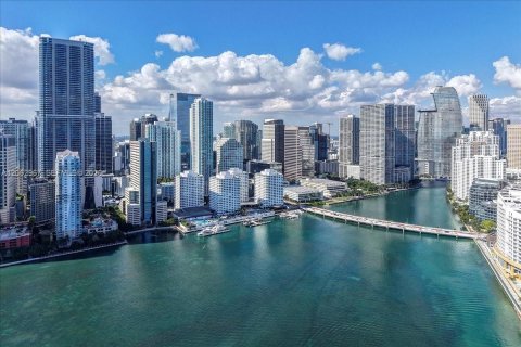 Condo in Miami, Florida, 2 bedrooms  № 2265904 - photo 28