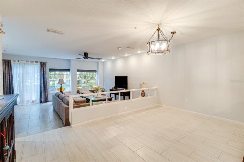 Condominio en venta en Altamonte Springs, Florida, 3 dormitorios, 155.7 m2 № 1803135 - foto 12