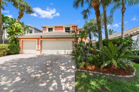 Villa ou maison à West Palm Beach, Floride 4 chambres, 247.4 m2 № 2293157