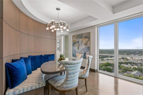 Condo in Tampa, Florida, 4 bedrooms  № 1661906 - photo 27