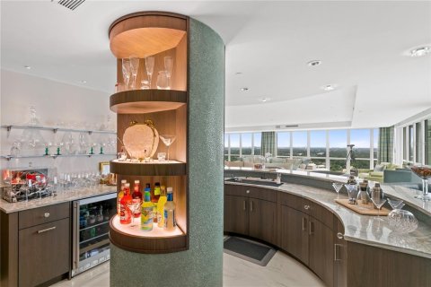 Condo in Tampa, Florida, 4 bedrooms  № 1661906 - photo 13