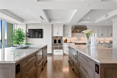 Condo in Tampa, Florida, 4 bedrooms  № 1661906 - photo 25