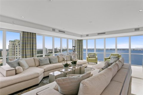 Condo in Tampa, Florida, 4 bedrooms  № 1661906 - photo 5