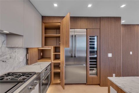 Купить кондоминиум в Холливуд, Флорида 2 спальни, 209.96м2, № 1985791 - фото 13