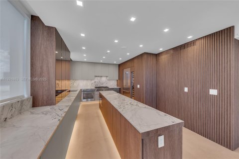 Купить кондоминиум в Холливуд, Флорида 2 спальни, 209.96м2, № 1985791 - фото 14