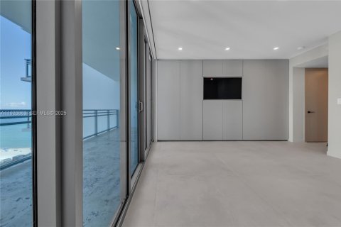 Купить кондоминиум в Холливуд, Флорида 2 спальни, 209.96м2, № 1985791 - фото 21