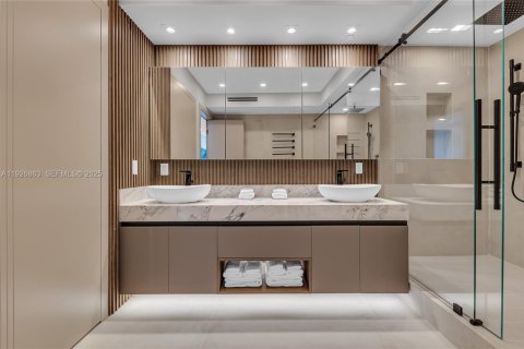 Купить кондоминиум в Холливуд, Флорида 2 спальни, 209.96м2, № 1985791 - фото 27