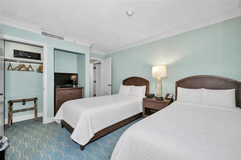 Condo in Palm Harbor, Florida, 2 bedrooms № 2128146 - photo 26