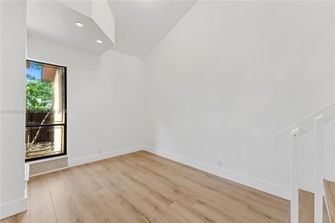 Townhouse in Tamarac, Florida 3 bedrooms, 115.66 sq.m. № 1794797 - photo 11