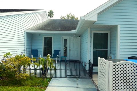 Touwnhouse à vendre à Tampa, Floride: 2 chambres, 101.64 m2 № 1900050 - photo 1