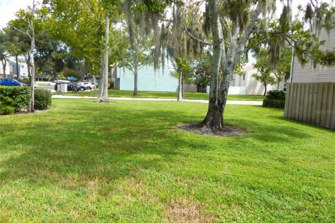 Touwnhouse à vendre à Tampa, Floride: 2 chambres, 101.64 m2 № 1900050 - photo 25