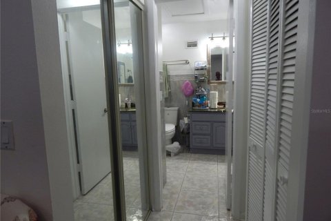 Touwnhouse à vendre à Tampa, Floride: 2 chambres, 101.64 m2 № 1900050 - photo 13