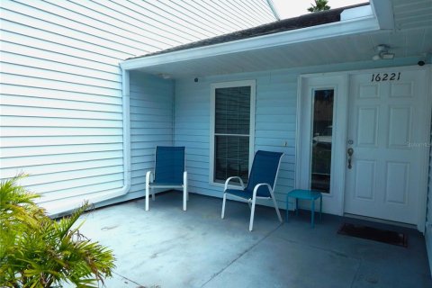 Touwnhouse à vendre à Tampa, Floride: 2 chambres, 101.64 m2 № 1900050 - photo 3