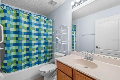 Condo in Sun City Center, Florida, 2 bedrooms  № 2197667 - photo 26