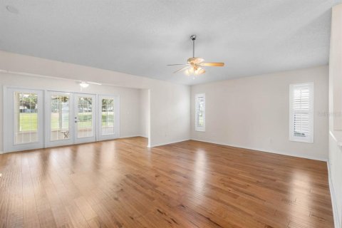 Condo in Sun City Center, Florida, 2 bedrooms  № 2197667 - photo 15