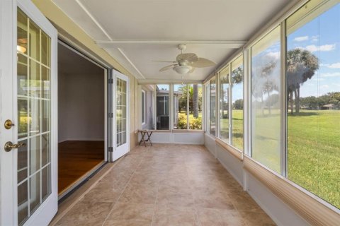 Condo in Sun City Center, Florida, 2 bedrooms  № 2197667 - photo 29