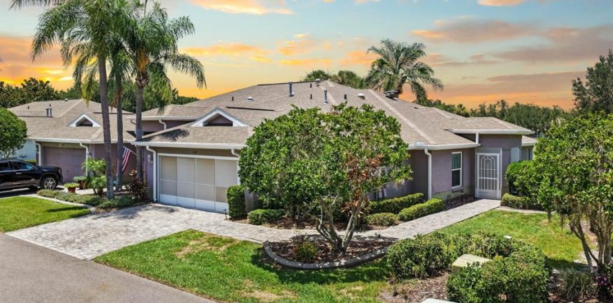 Condo in Sun City Center, Florida, 2 bedrooms  № 2197667
