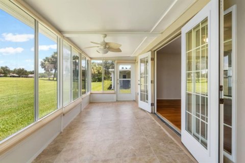 Condo in Sun City Center, Florida, 2 bedrooms  № 2197667 - photo 30