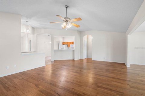 Condo in Sun City Center, Florida, 2 bedrooms  № 2197667 - photo 14